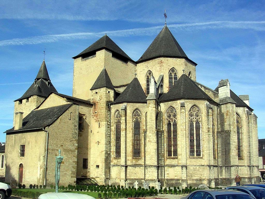 Couett'Hotel Oloron Sainte Marie Bagian luar foto