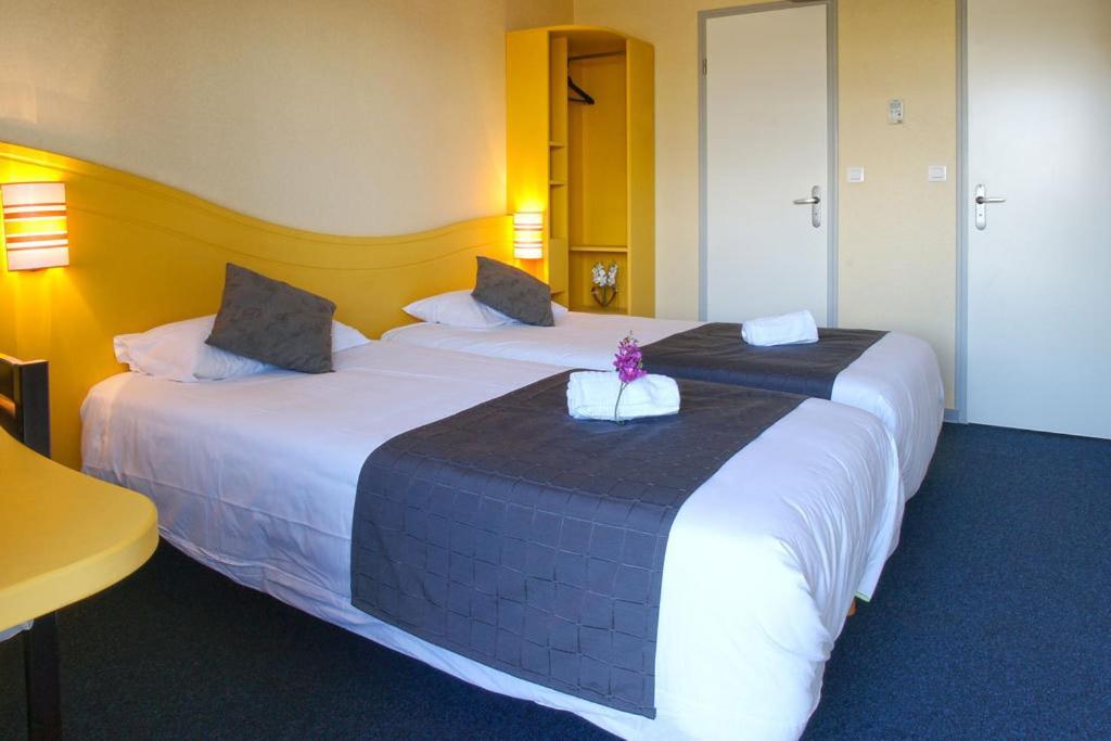 Couett'Hotel Oloron Sainte Marie Bagian luar foto